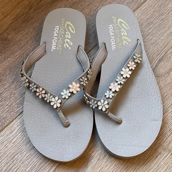 Cali By Skechers Meditation Daisy Delight Flip-Flops - Picture 3 of 6